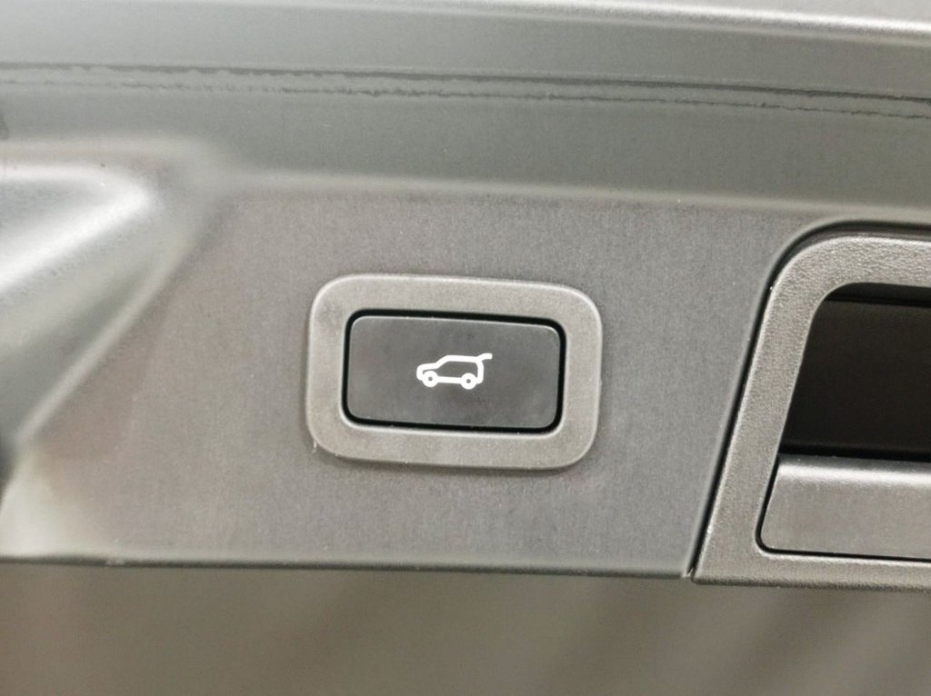 Used Land Rover Range Rover Velar 2020 for sale - 77452058: Photo 28