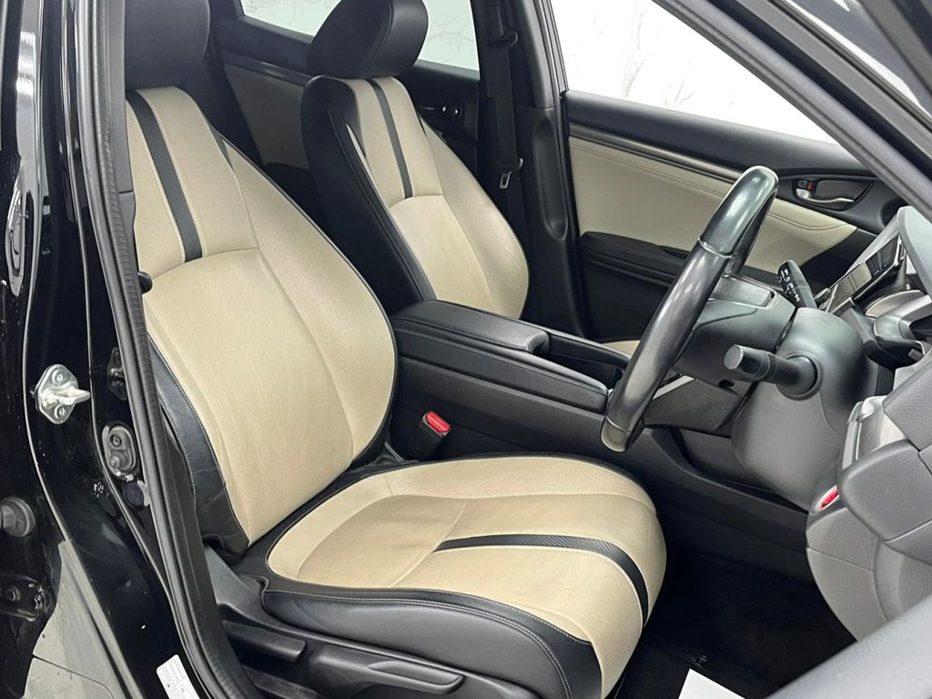 Used Honda Civic 2017 for sale - 76724362: Photo 29