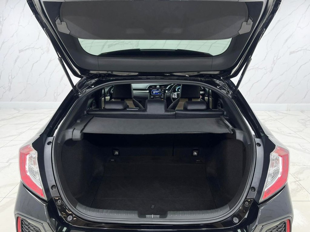 Used Honda Civic 2017 for sale - 76724362: Photo 33