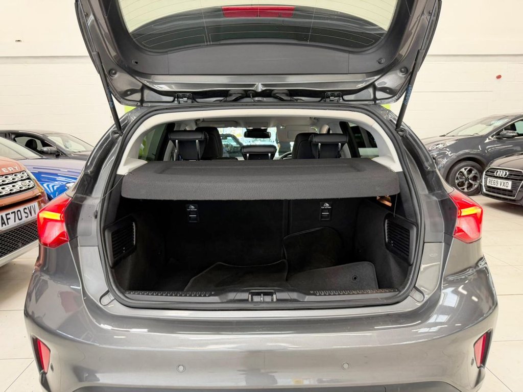 Used Ford Focus 2020 for sale - 76783596: Photo 29