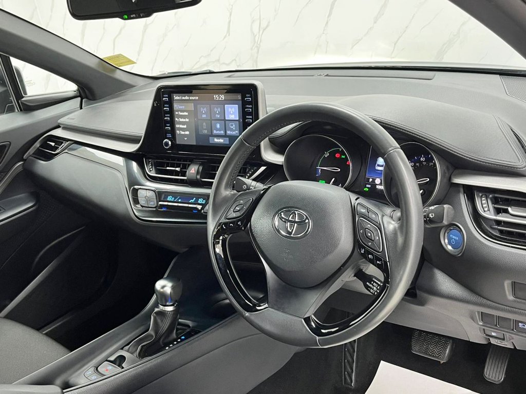 Used Toyota C-HR 2022 for sale - 76210829: Photo 26