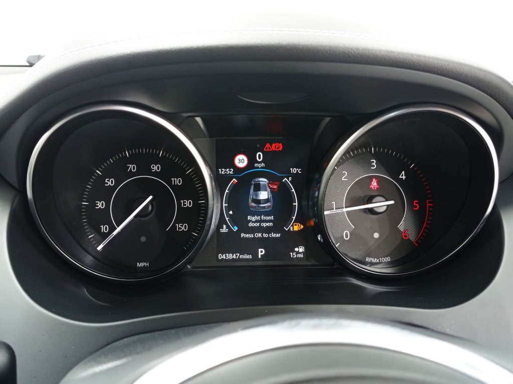 Used Jaguar E-Pace 2019 for sale - 77667277: Photo 31