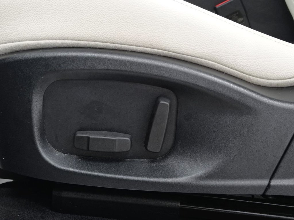 Used Jaguar E-Pace 2019 for sale - 77667277: Photo 40