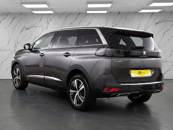 Used Peugeot 5008 2023 for sale - 77967379: Photo