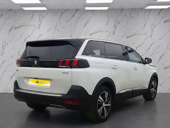 Used Peugeot 5008 2019 for sale - 77952657: Photo