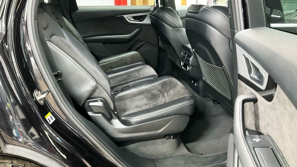 Used Audi Q7 2018 for sale - 78003048: Photo 10