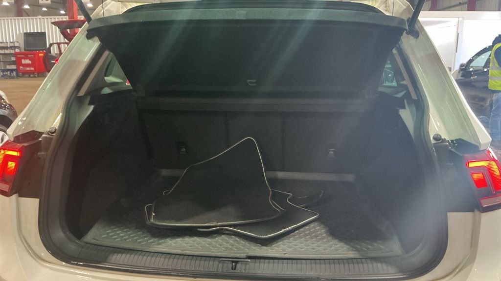 Used Volkswagen Tiguan 2018 for sale - 78003222: Photo 11