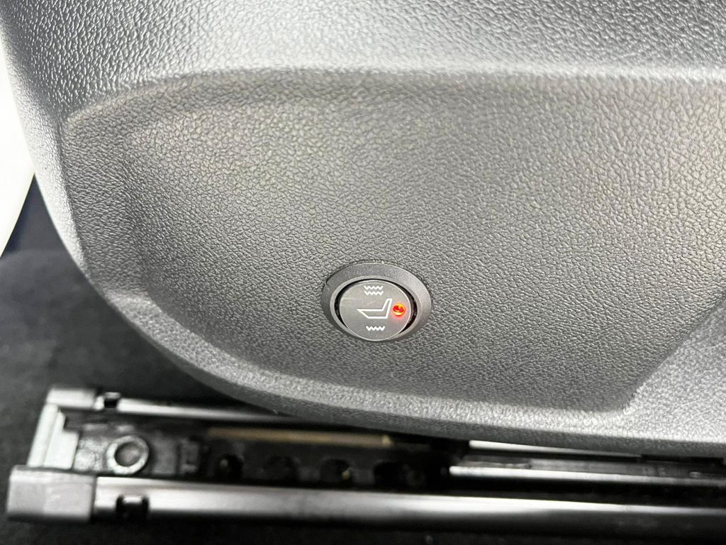 Used Volkswagen Golf 2020 for sale - 76210824: Photo 30