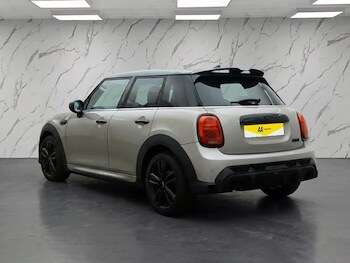 Used MINI Hatch 2022 for sale - 77384433: Photo