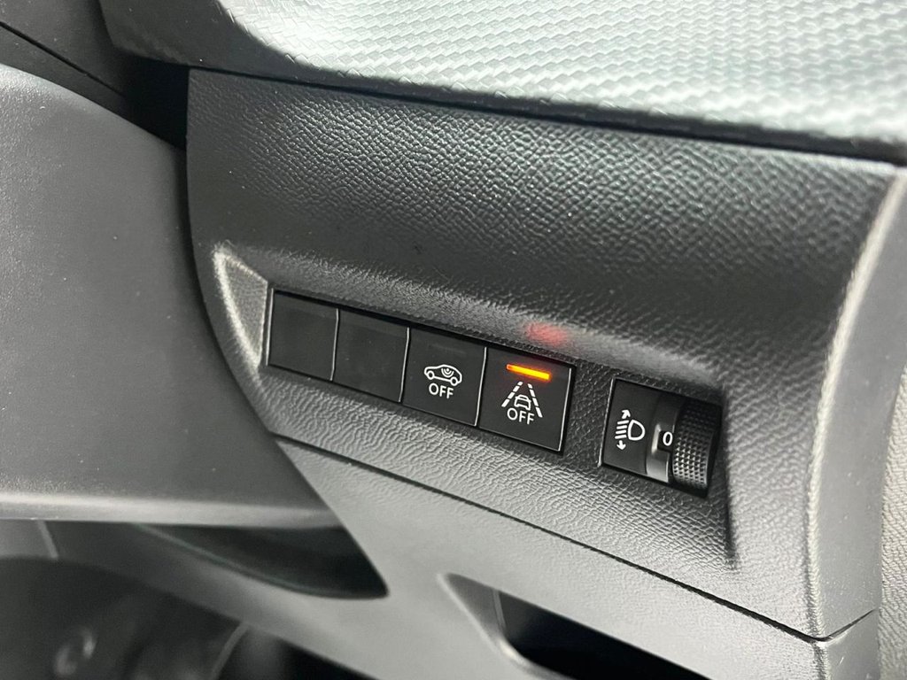 Used Peugeot 2008 2021 for sale - 75937435: Photo 31