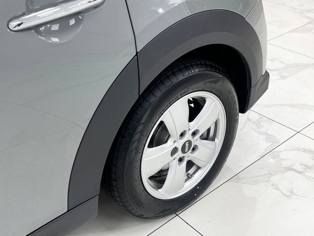 Used MINI Hatch 2021 for sale - 75936947: Photo 17