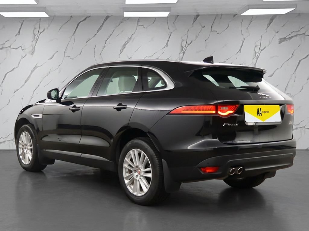 Used Jaguar F-Pace 2019 for sale - 77692982: Photo 3