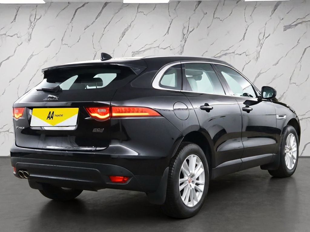 Used Jaguar F-Pace 2019 for sale - 77692982: Photo 4
