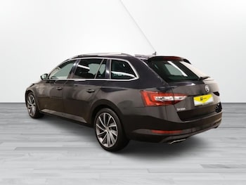 Used Skoda Superb 2018 for sale - 75923532: Photo