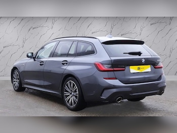 Used BMW 3 Series 2021 for sale - 76496854: Photo