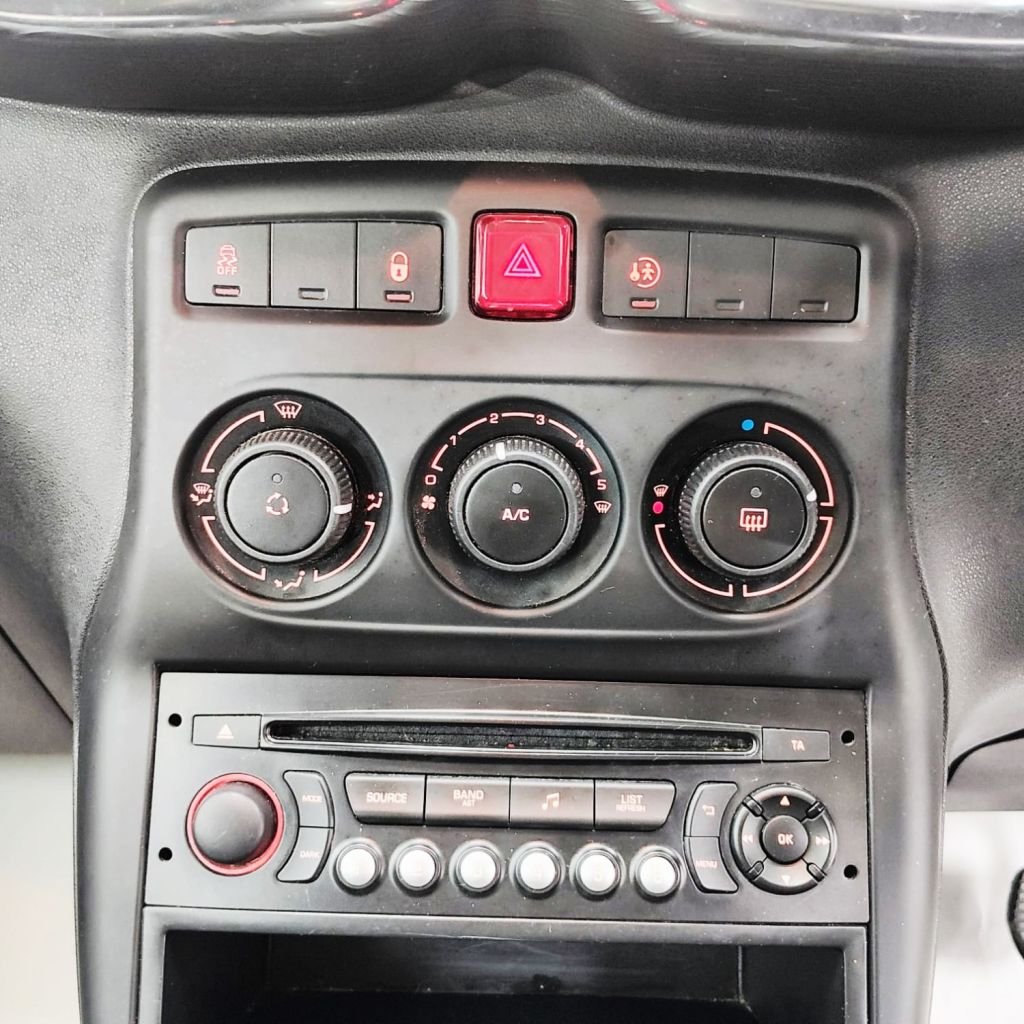 Used Citroen C3 Picasso 2013 for sale - 77835019: Photo 23