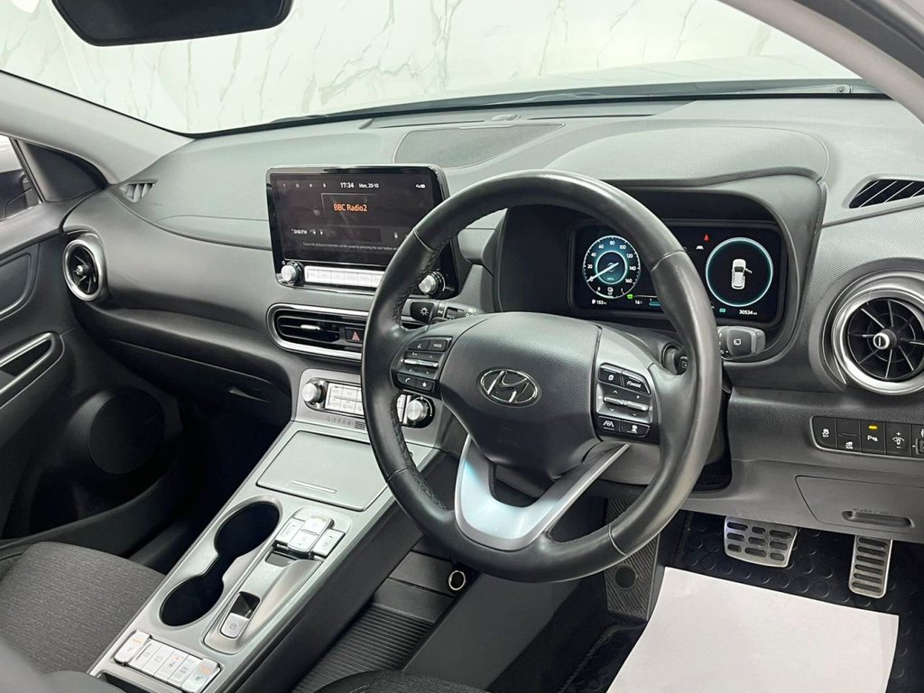 Used Hyundai KONA 2023 for sale - 76758732: Photo 29