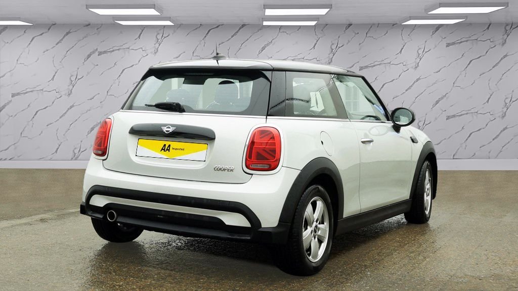 Used MINI Hatch 2022 for sale - 77452050: Photo 4