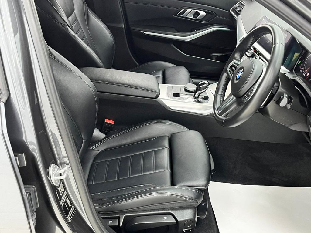 Used BMW 3 Series 2021 for sale - 76266899: Photo 32