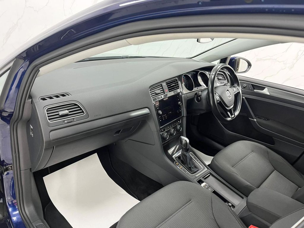 Used Volkswagen Golf 2019 for sale - 76934469: Photo 15