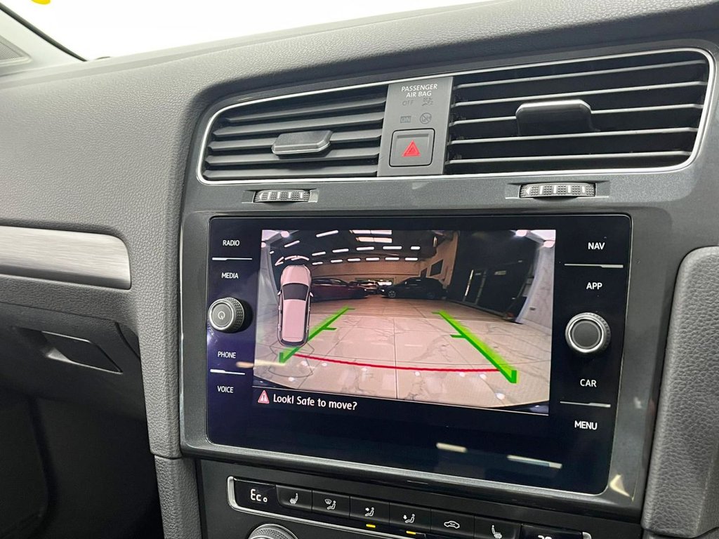 Used Volkswagen Golf 2019 for sale - 76934469: Photo 19