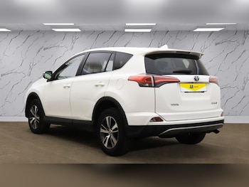 Used Toyota RAV4 2017 for sale - 76820777: Photo