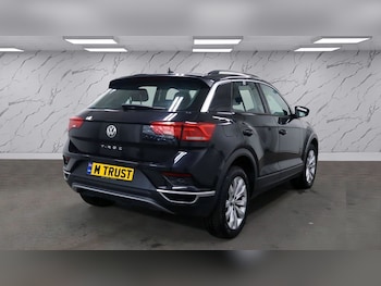 Used Volkswagen T-Roc 2020 for sale - 78597722: Photo