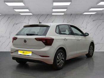 Used Volkswagen Polo 2023 for sale - 77369388: Photo