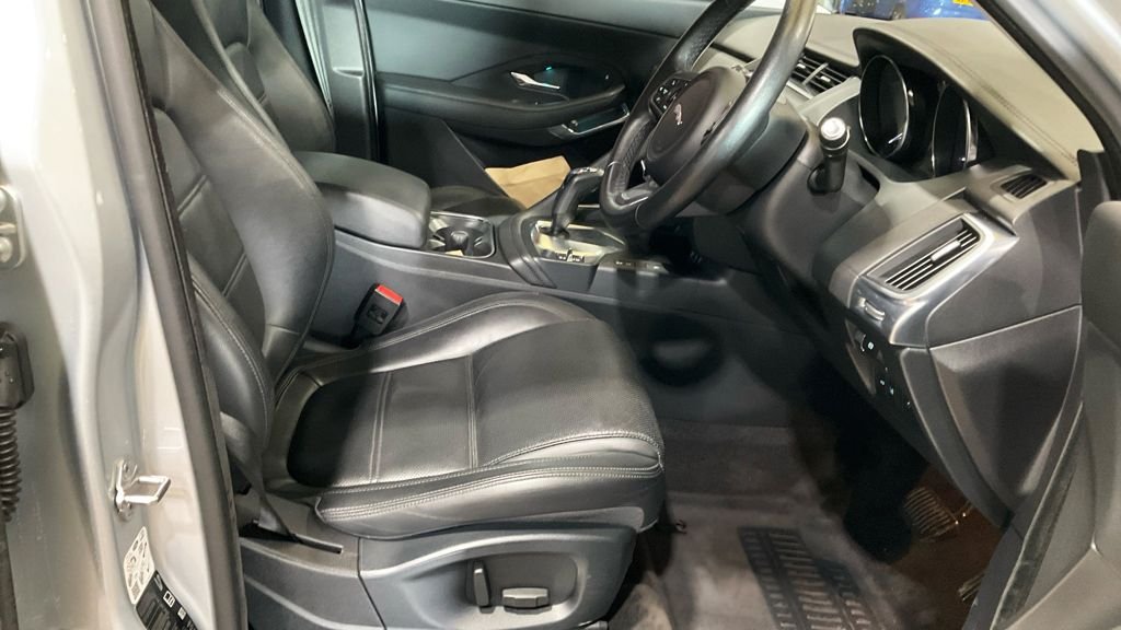 Used Jaguar E-Pace 2019 for sale - 78003463: Photo 9