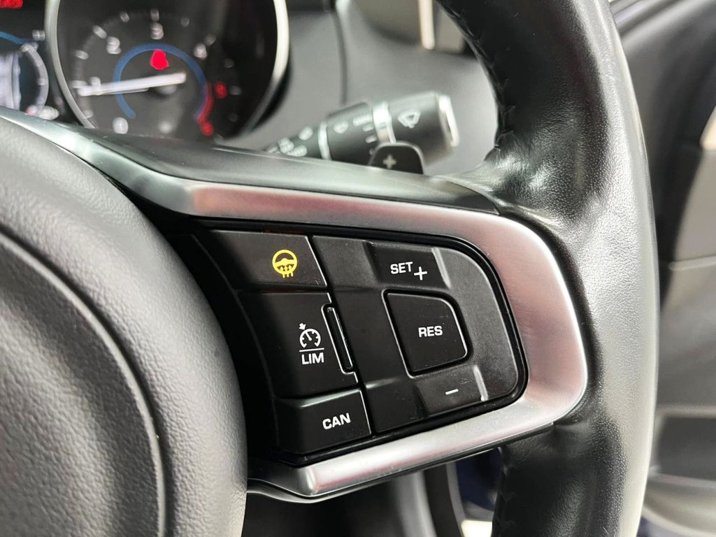 Used Jaguar XE 2017 for sale - 77407673: Photo 27