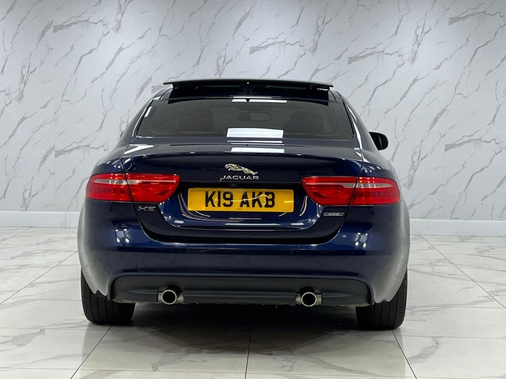 Used Jaguar XE 2017 for sale - 77407673: Photo 9