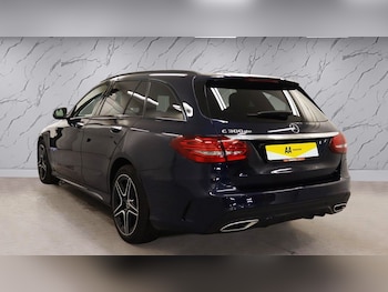 Used Mercedes-Benz C Class 2021 for sale - 76496872: Photo