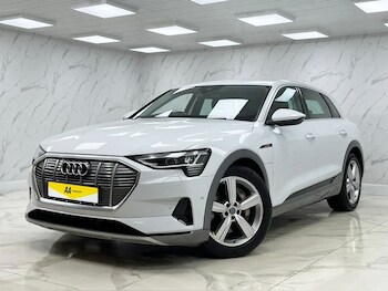 Used Audi e-tron 2020 for sale - 76934588: Photo