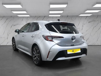 Used Toyota Corolla 2021 for sale - 77370008: Photo