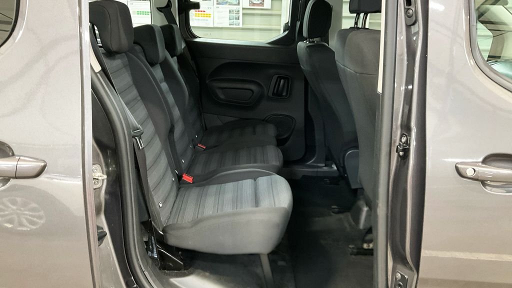 Used Vauxhall Combo Life 2020 for sale - 76867937: Photo 11