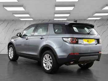 Used Land Rover Discovery Sport 2019 for sale - 77464370: Photo