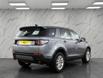 Used Land Rover Discovery Sport 2019 for sale - 77464370: Photo