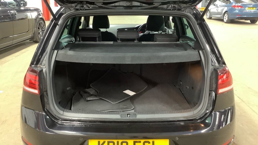 Used Volkswagen Golf 2019 for sale - 76163486: Photo 11