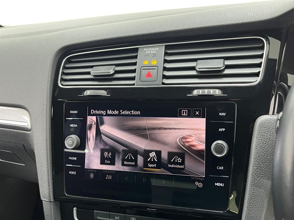 Used Volkswagen Golf 2019 for sale - 76163486: Photo 19