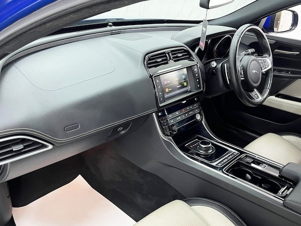 Used Jaguar XE 2018 for sale - 76223828: Photo 17
