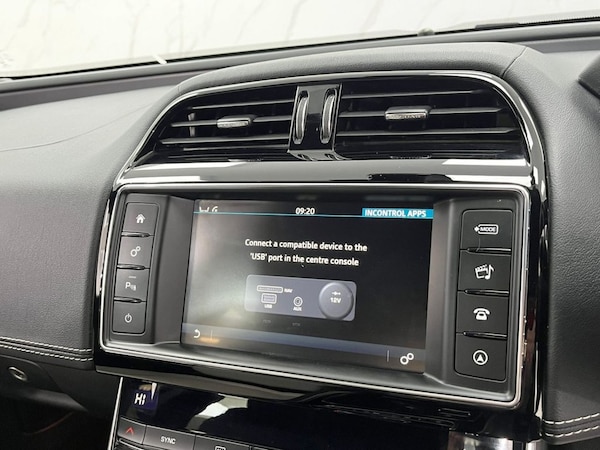 Used Jaguar XE 2018 for sale - 76223828: Photo 20