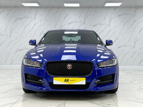 Used Jaguar XE 2018 for sale - 76223828: Photo 5