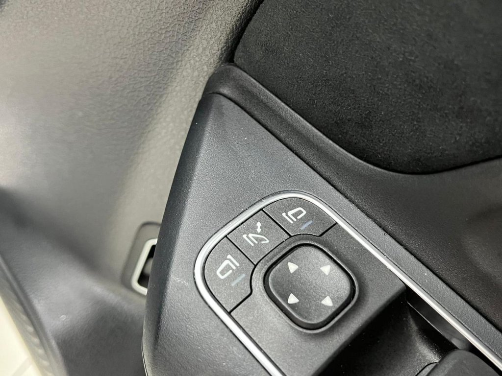 Used Mercedes-Benz EQA 2021 for sale - 76266943: Photo 32