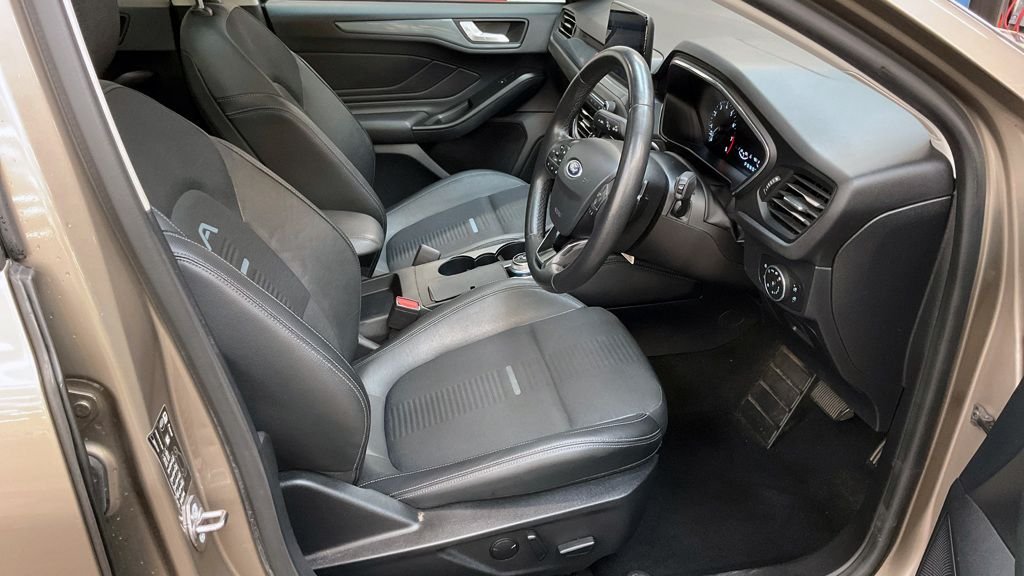 Used Ford Focus 2019 for sale - 76147869: Photo 9