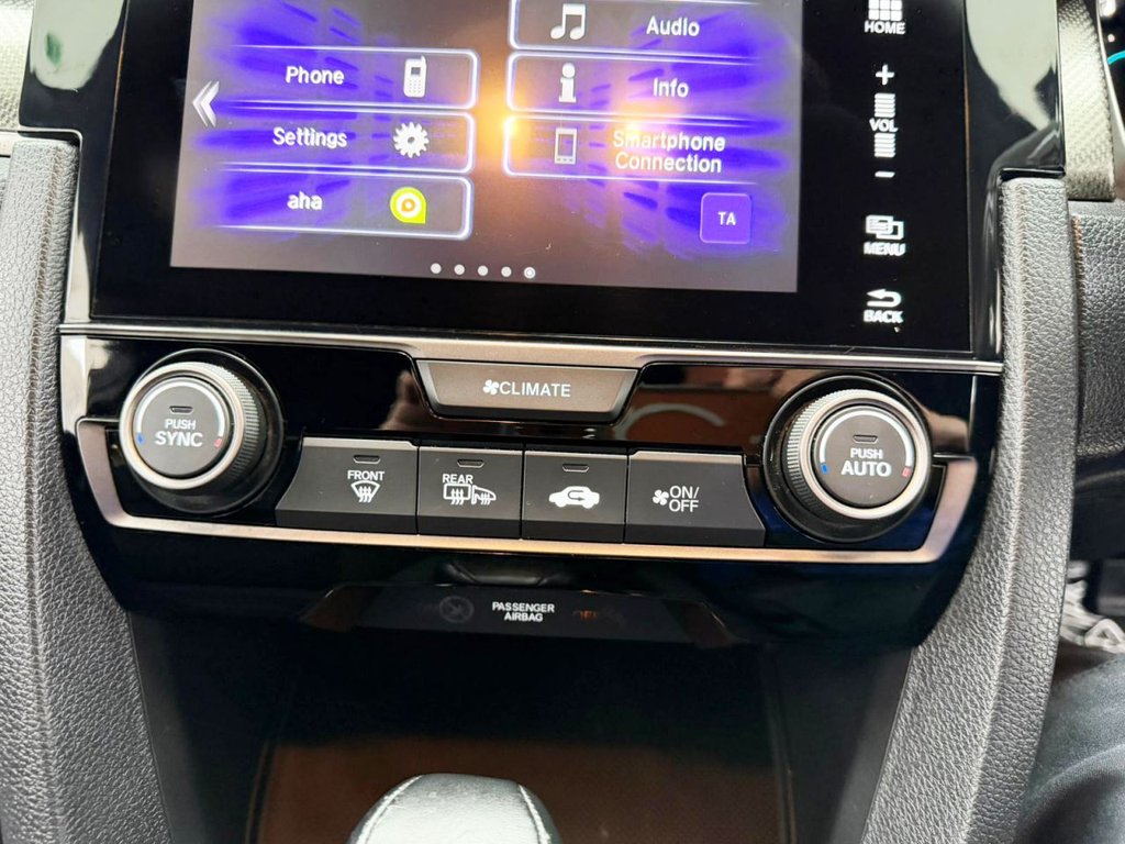 Used Honda Civic 2018 for sale - 77383478: Photo 18