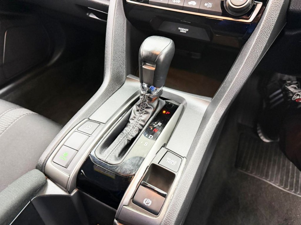 Used Honda Civic 2018 for sale - 77383478: Photo 19