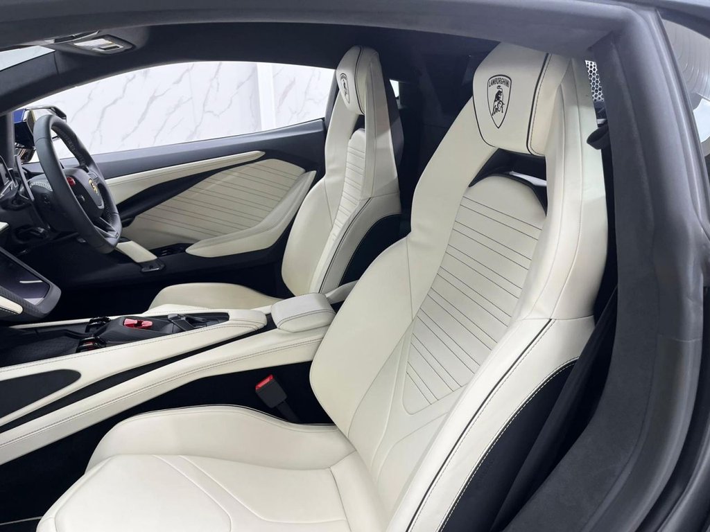 Used Lamborghini Revuelto 2024 for sale - 78096680: Photo 23