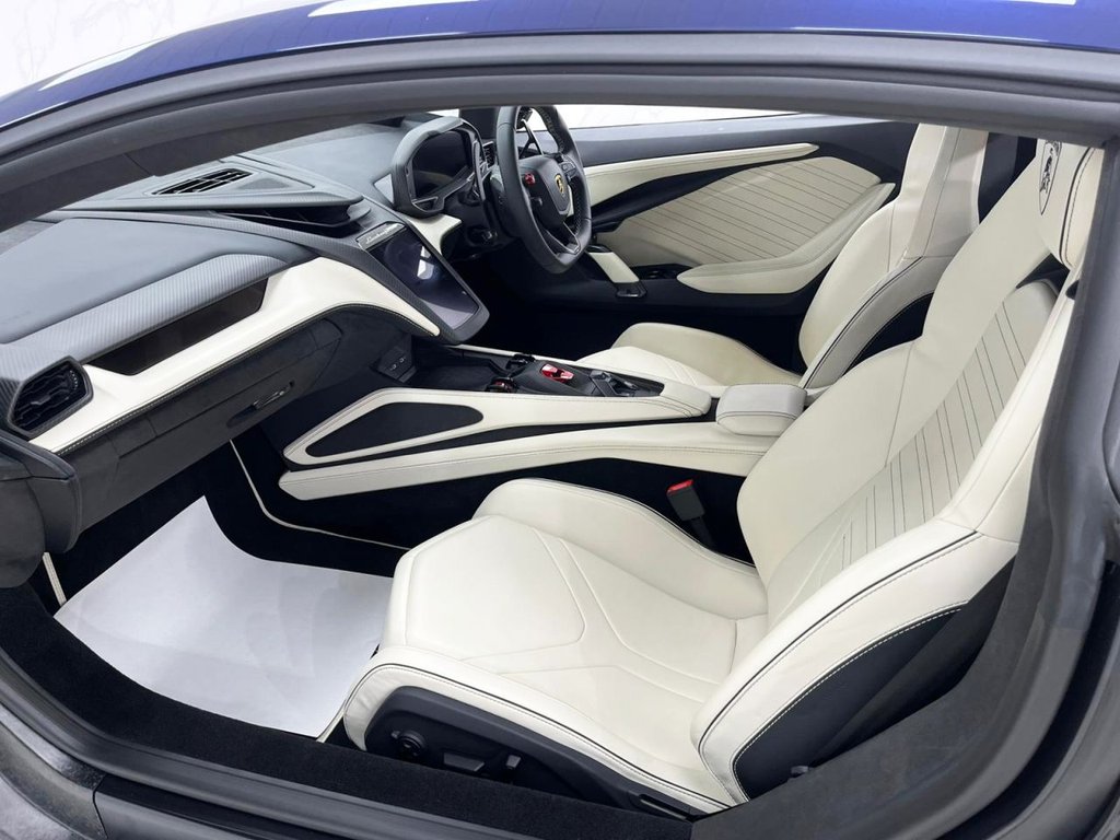 Used Lamborghini Revuelto 2024 for sale - 78096680: Photo 24