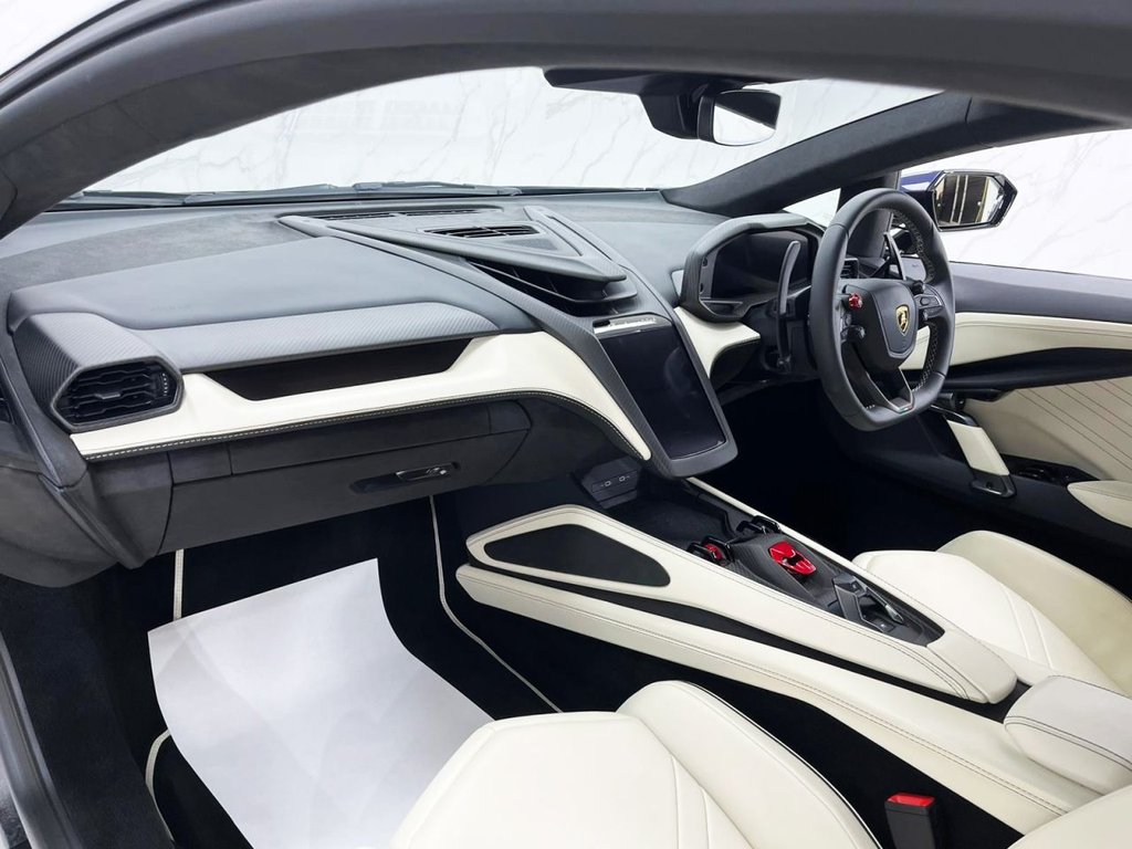 Used Lamborghini Revuelto 2024 for sale - 78096680: Photo 25