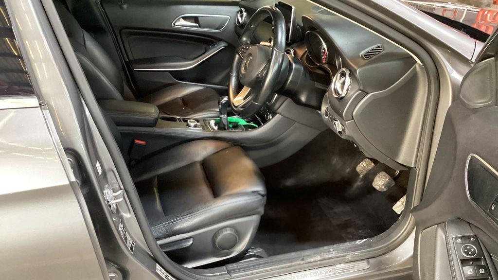 Used Mercedes-Benz GLA 2018 for sale - 77153392: Photo 10